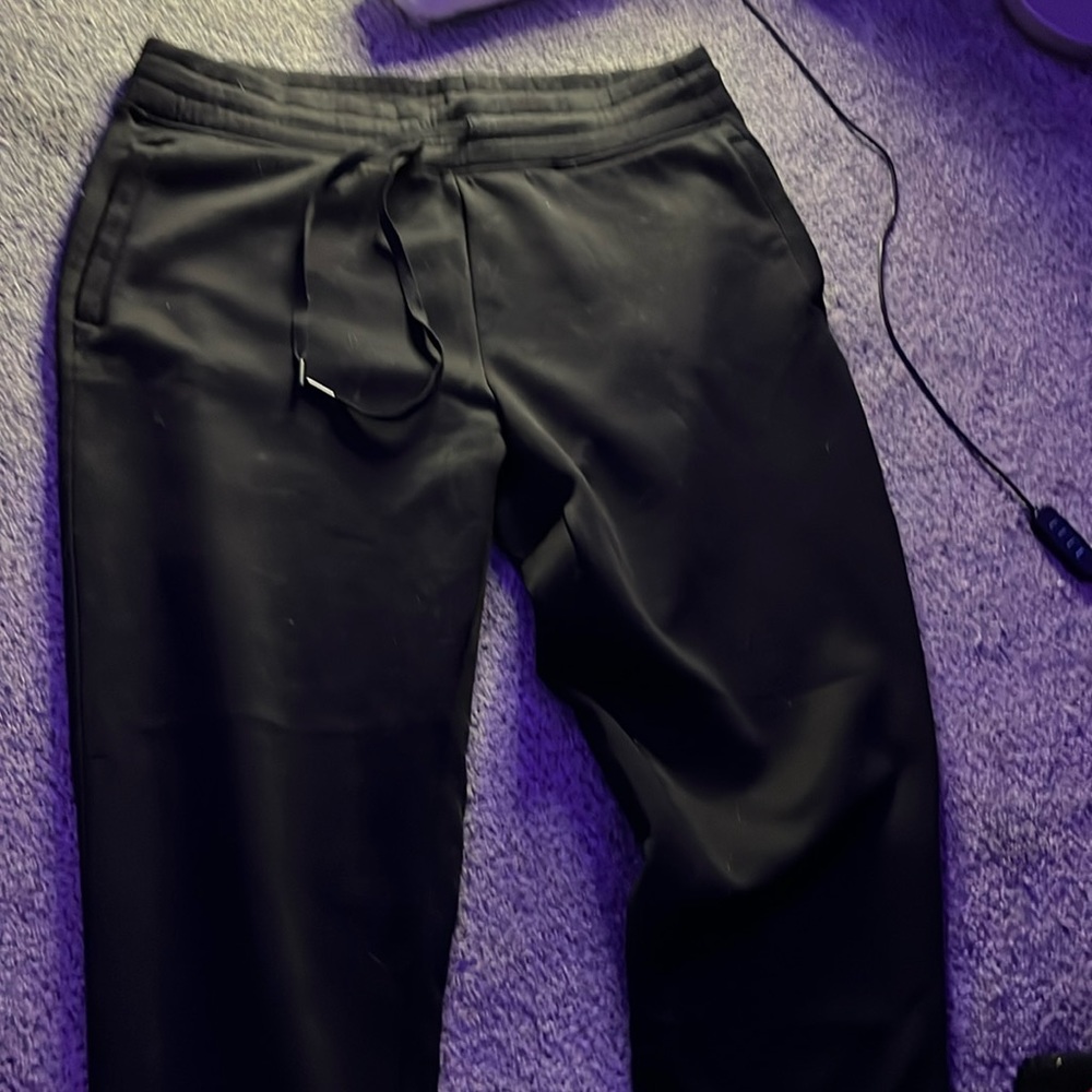 SWEATPANTS
